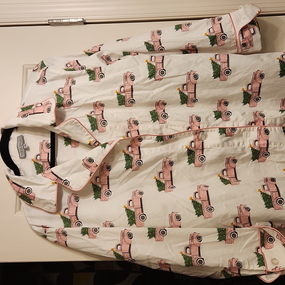 Toss designs night shirt